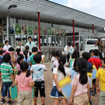 立川市の小学生の社会科見学1