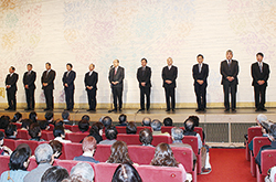 謝恩観劇会を開催