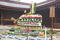 明治神宮新嘗祭で宝船を奉献