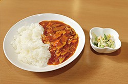 根菜カレーと白菜のコールスロー