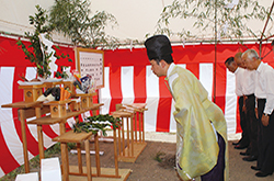 向原支店新築のための地鎮祭を挙行
