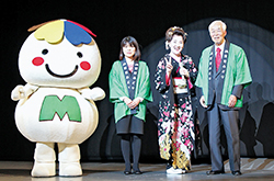 謝恩観劇会を開催