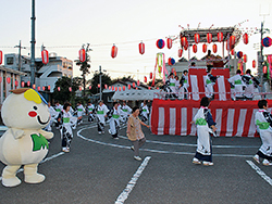 納涼踊り大会が盛大に開催