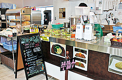 みのーれＣａｆｅ