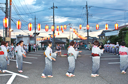 納涼踊り大会が盛大に開催